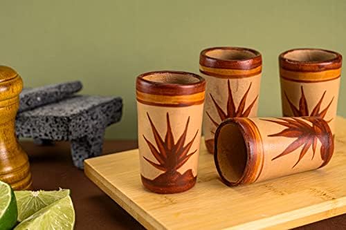 מקסטקיל-כוסות שוט טקילה-סט של 4 כוסות שוט מקסיקניות מטרקוטה-2 אונקיות-חימר טבעי וצבעוני-בארו קנלו וקפולינאדו-צבוע בעבודת יד בעבודת יד